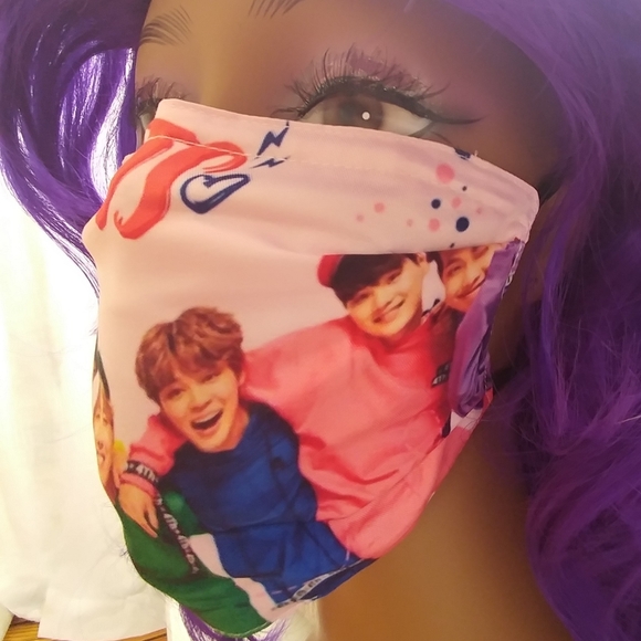Rainbow Cuddle BTS Reusable Kawaii Face Mask - Picture 4 of 8